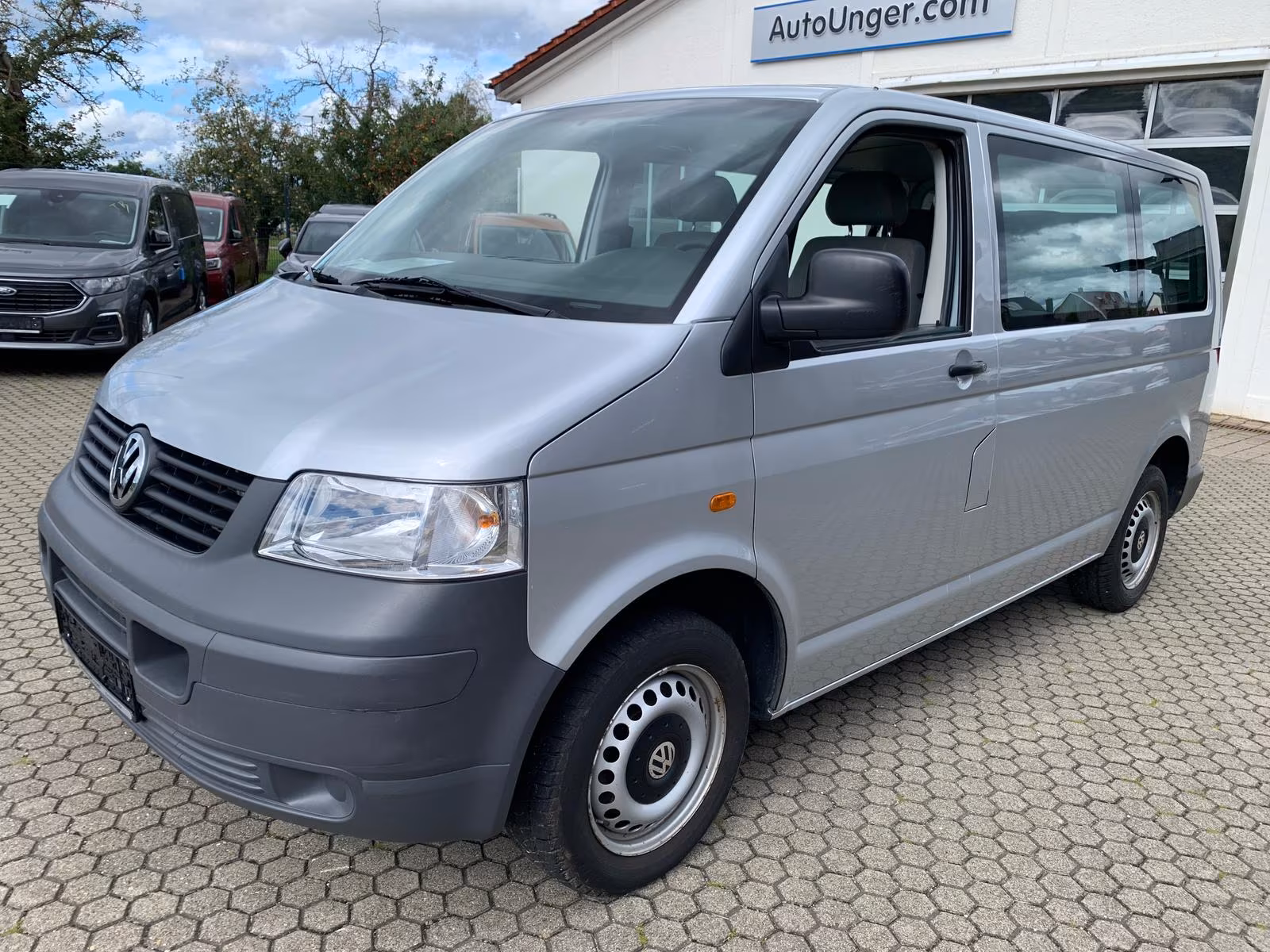 Volkswagen T5 Transporter 7-Sitzer