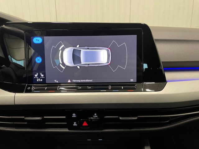 Golf VIII Variant Life 2.0 TDI NAVI ACC