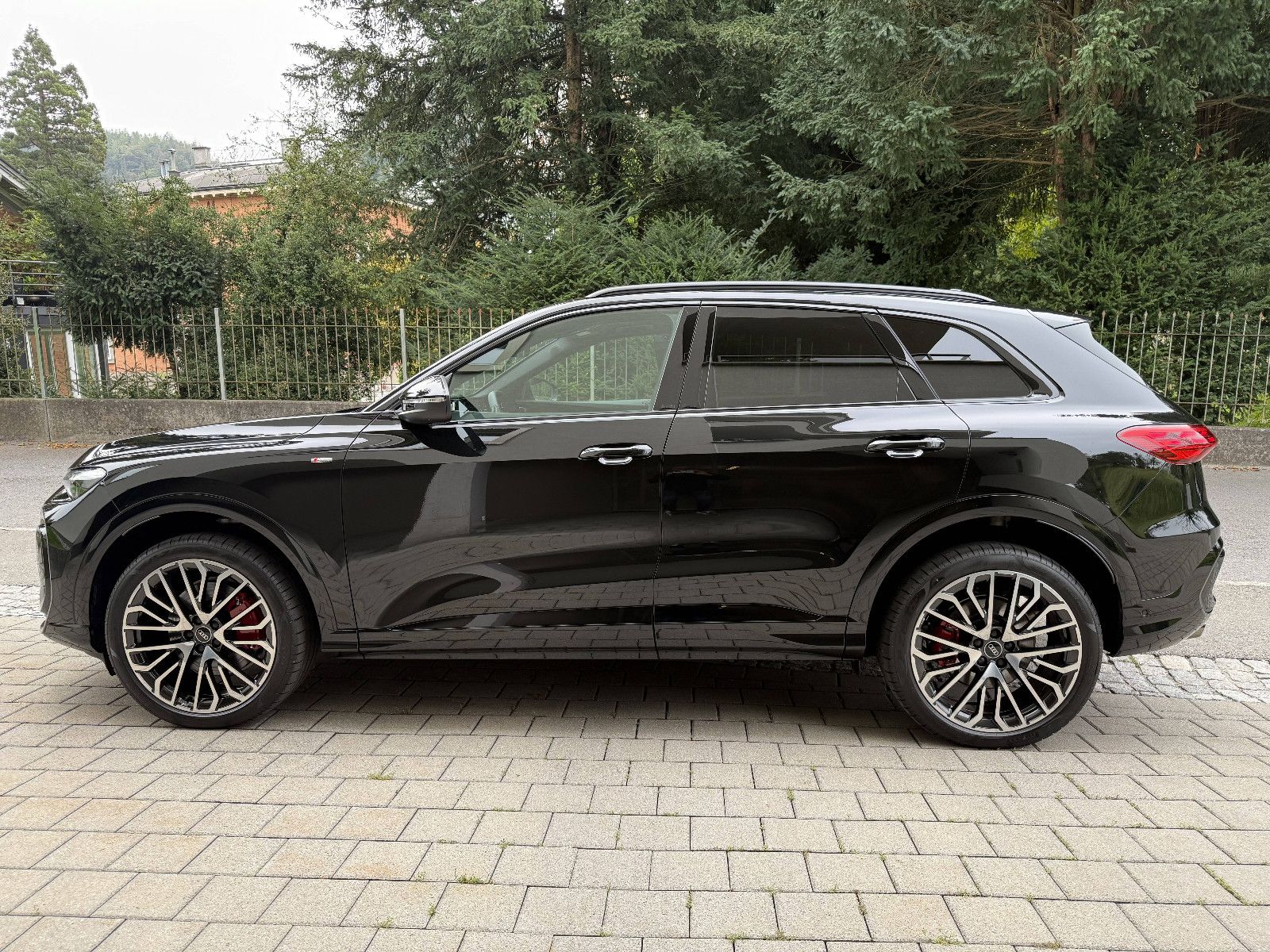 Audi Q5 SUV 2.0 TDI qu  /21"/Tech plus/Pano/AHK