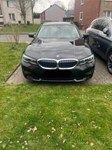BMW 320i Luxury Line Automatik  - BMW 320 in Oberhausen