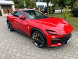 Ferrari Purosangue V12 DCT 4WD - - rote Ferrari Purosangue
