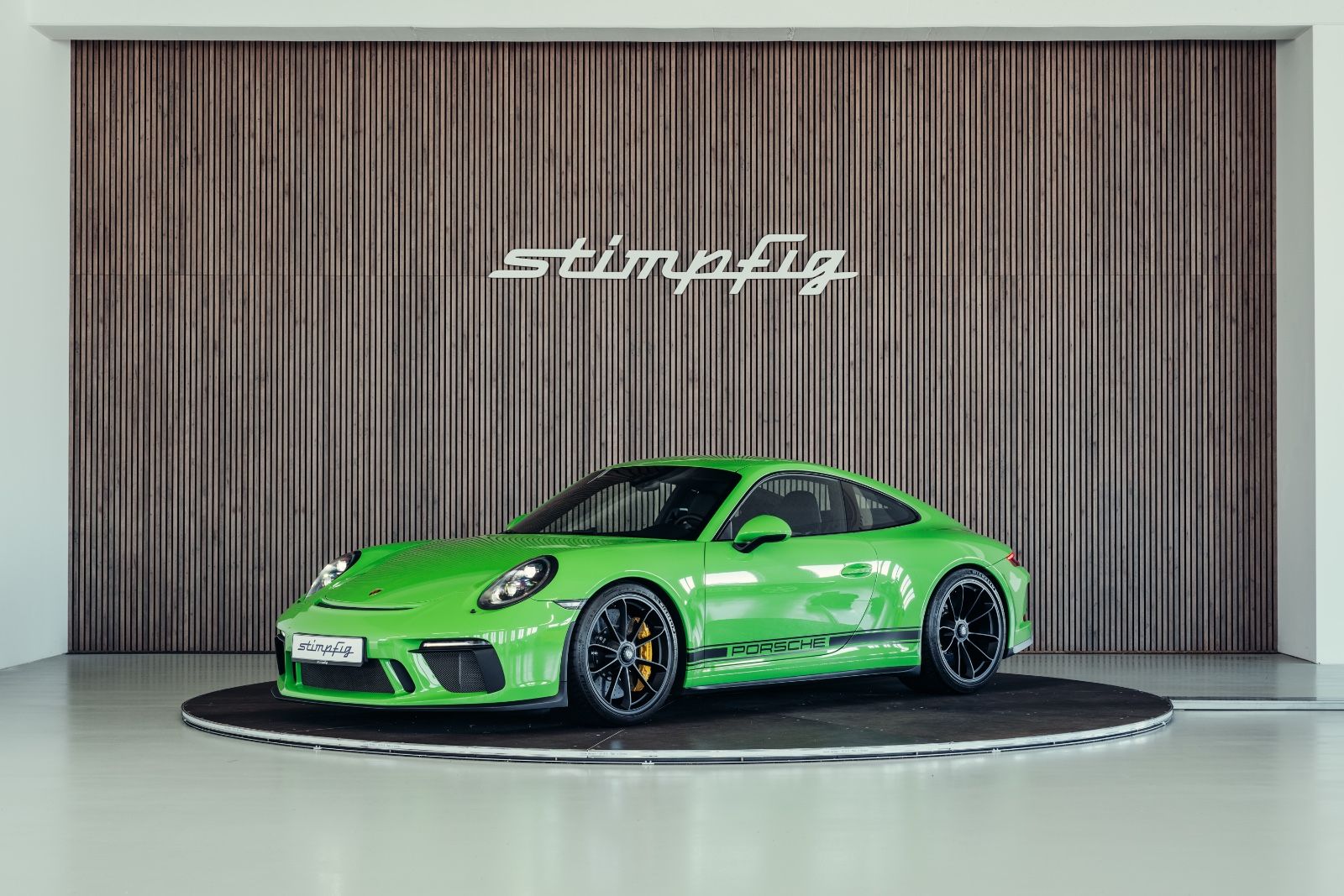PORSCHE 991.2 GT3 Touring, PTS Gelbgrün, PCCB, 918-Sitz