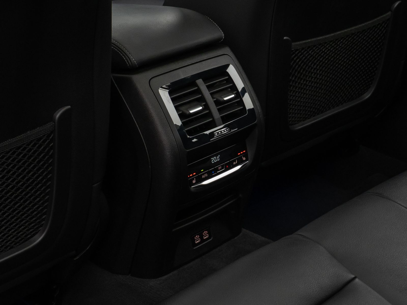 Fahrzeugabbildung BMW X3 M40i Panorama Kamera HUD DAB HiFi AHK Komfort