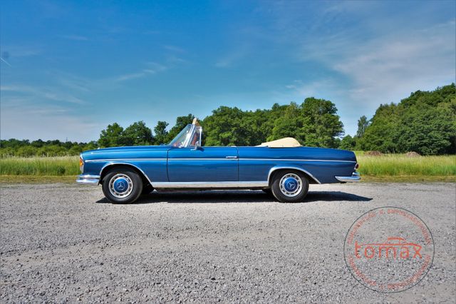 Mercedes-Benz 300 SE Cabriolet Automatic