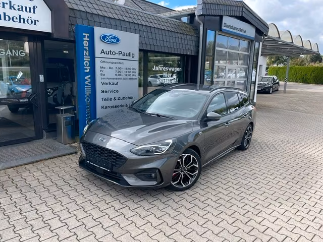 Ford Focus Turnier ST-Line X AHZV LED