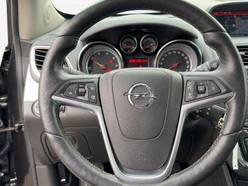 Fotografie des Opel Mokka Innovation 1.6D Navi Kamera Sitzheizung