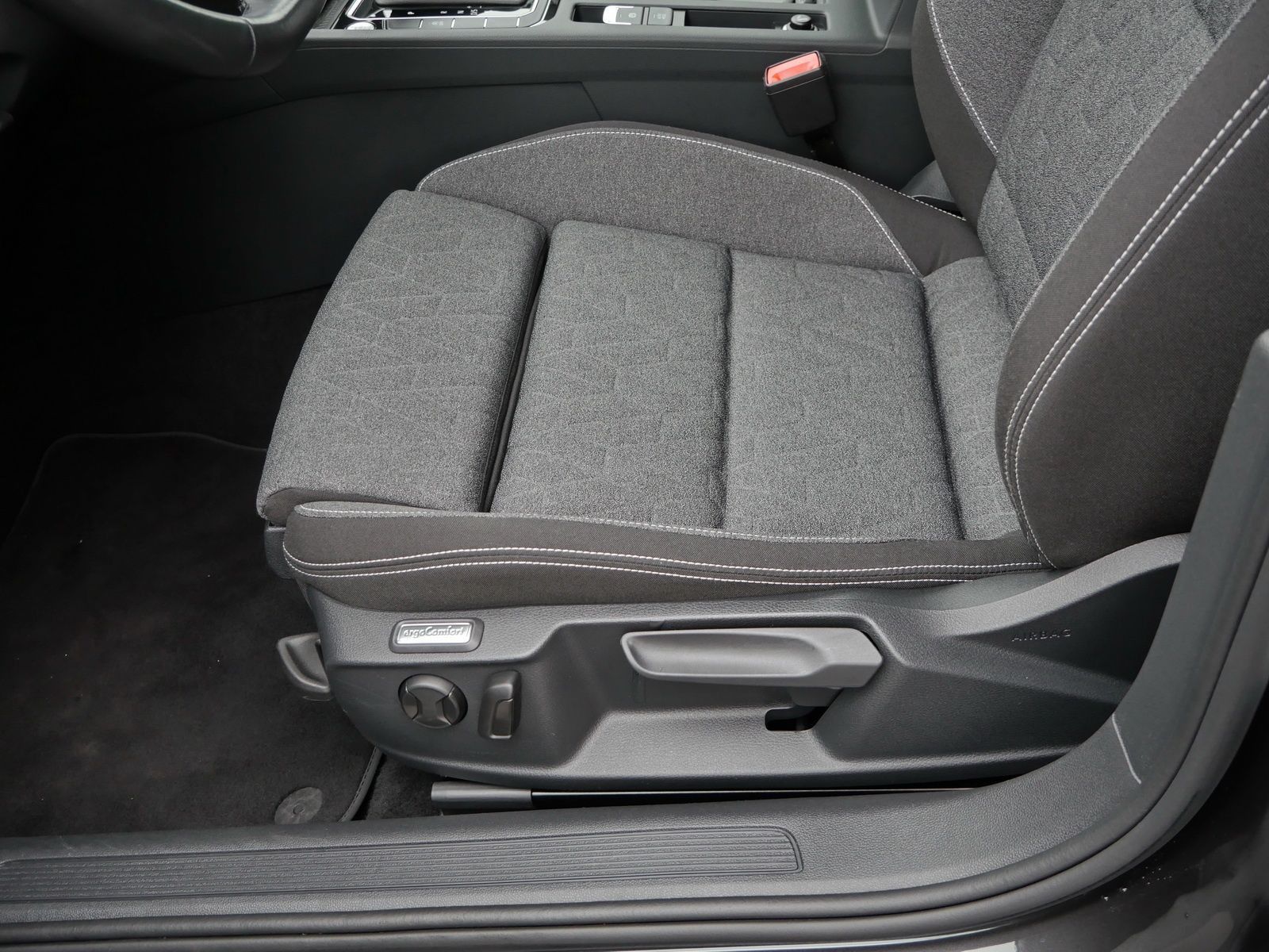 Volkswagen Passat Variant - Bild 21