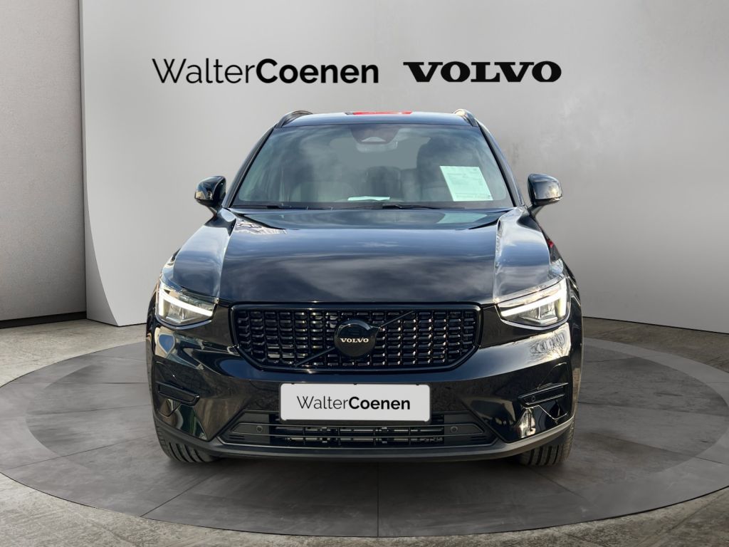VOLVO XC40 B3 B DKG Plus Black Edition, FHZ VOLVO XC40 B3 B DKG Plus Black Edition, FHZ