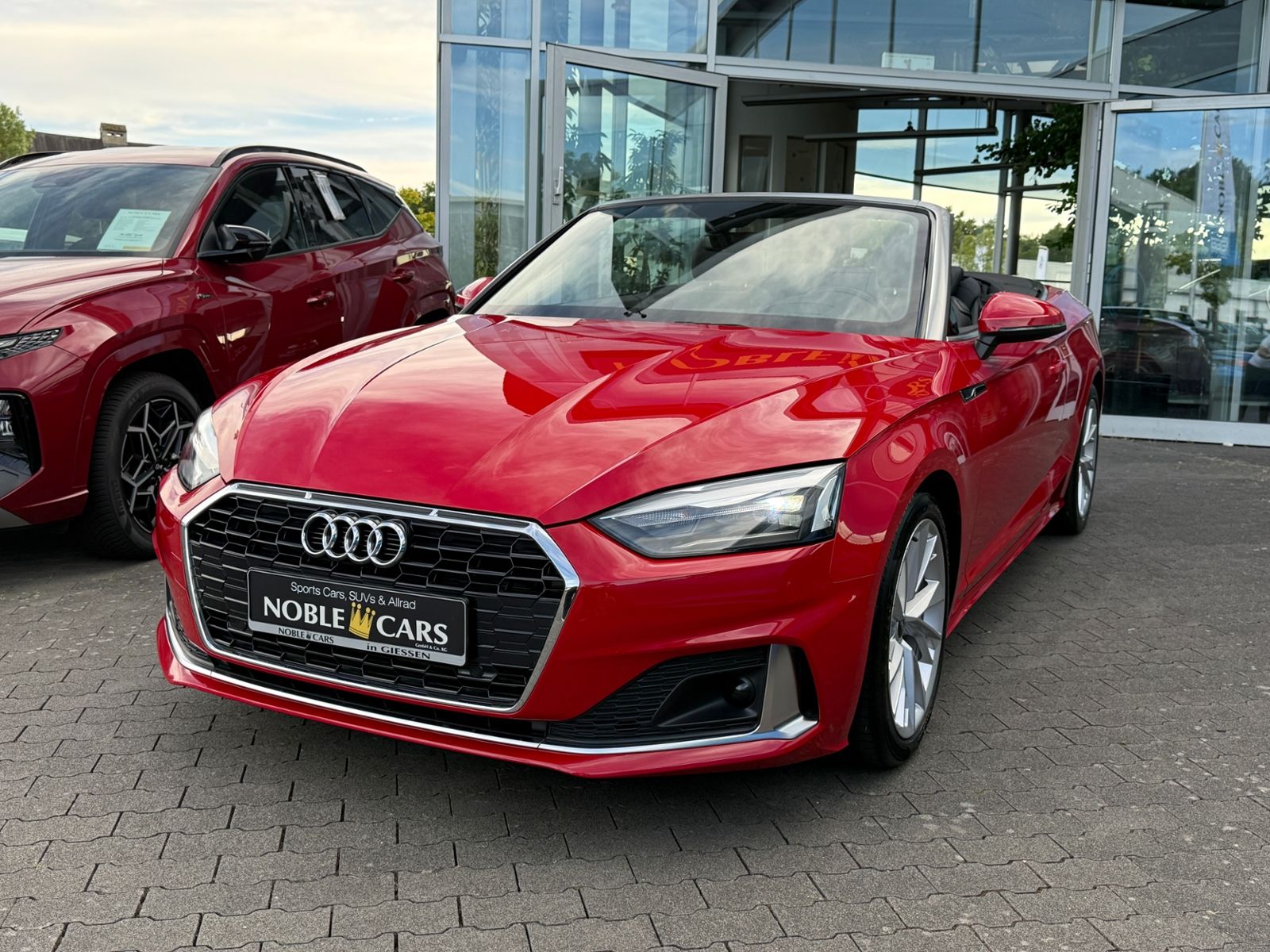 Fahrzeugabbildung Audi A5 Cabrio advanced 40 TFSI S tronic NAVI LEDER