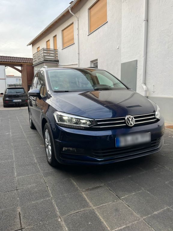 Image of Volkswagen Touran
