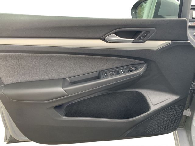 Golf VIII MOVE 1.0 TSI +LED+APP+DCP+KAMERA+NAVI+