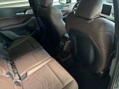 Fahrzeugabbildung BMW 218i Active Tourer M Sport--ACC/Travel/Pano/Head