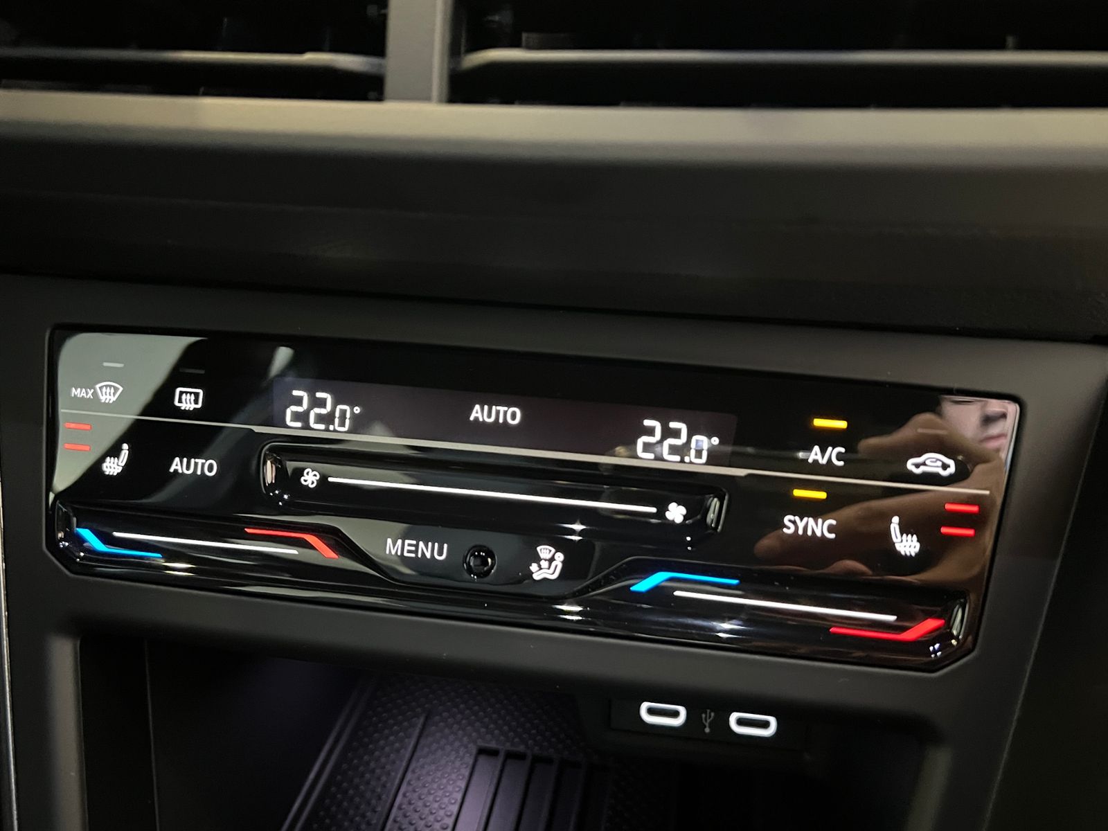 Fahrzeugabbildung Volkswagen Polo GTI 2.0 TSI DSG *IQ.Light, ACC, Ready2Disco