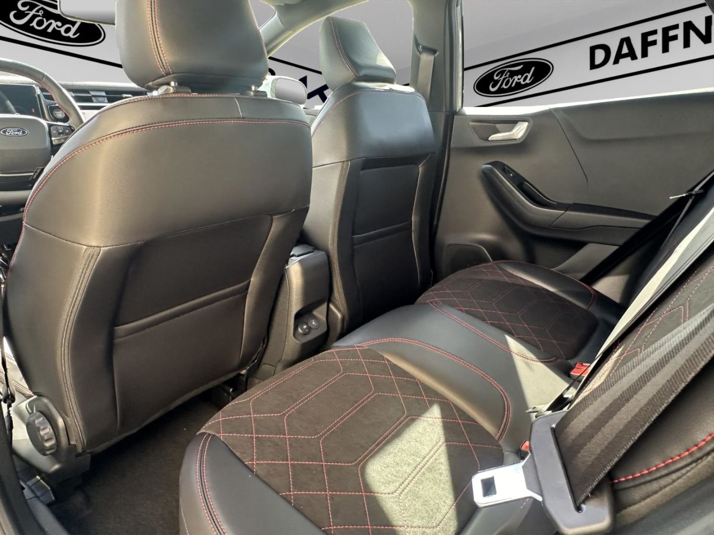 Fahrzeugabbildung Ford Puma ST-Line X Navi B&O LED El. Heckklappe