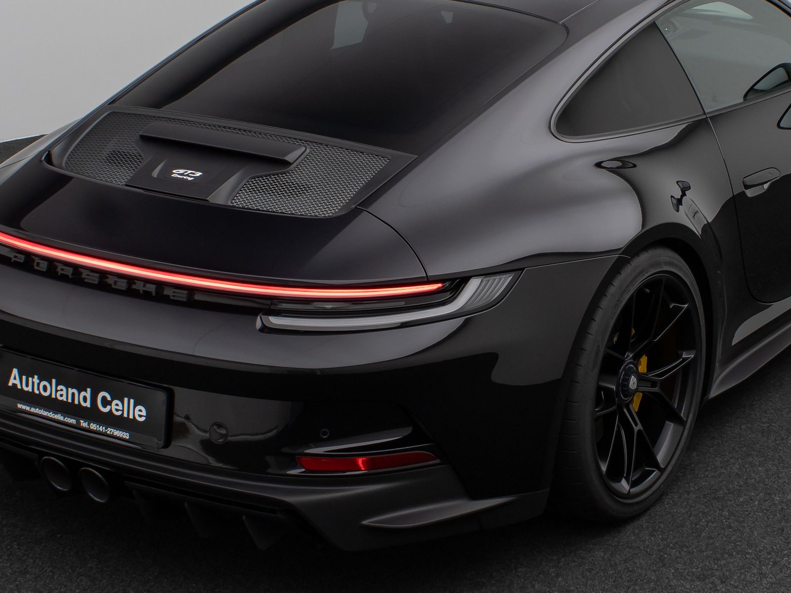 Fahrzeugabbildung Porsche 992 GT3 Touring Sport Chrono Keramik Lift PASM