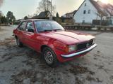 Opel Ascona B - Opel Ascona mit Benzin-Antrieb