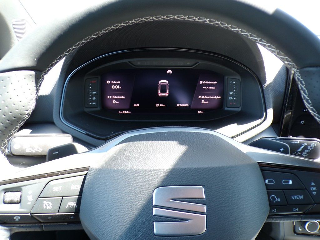 Fahrzeugabbildung SEAT Arona 1.5 TSI FR Black Edition DSG