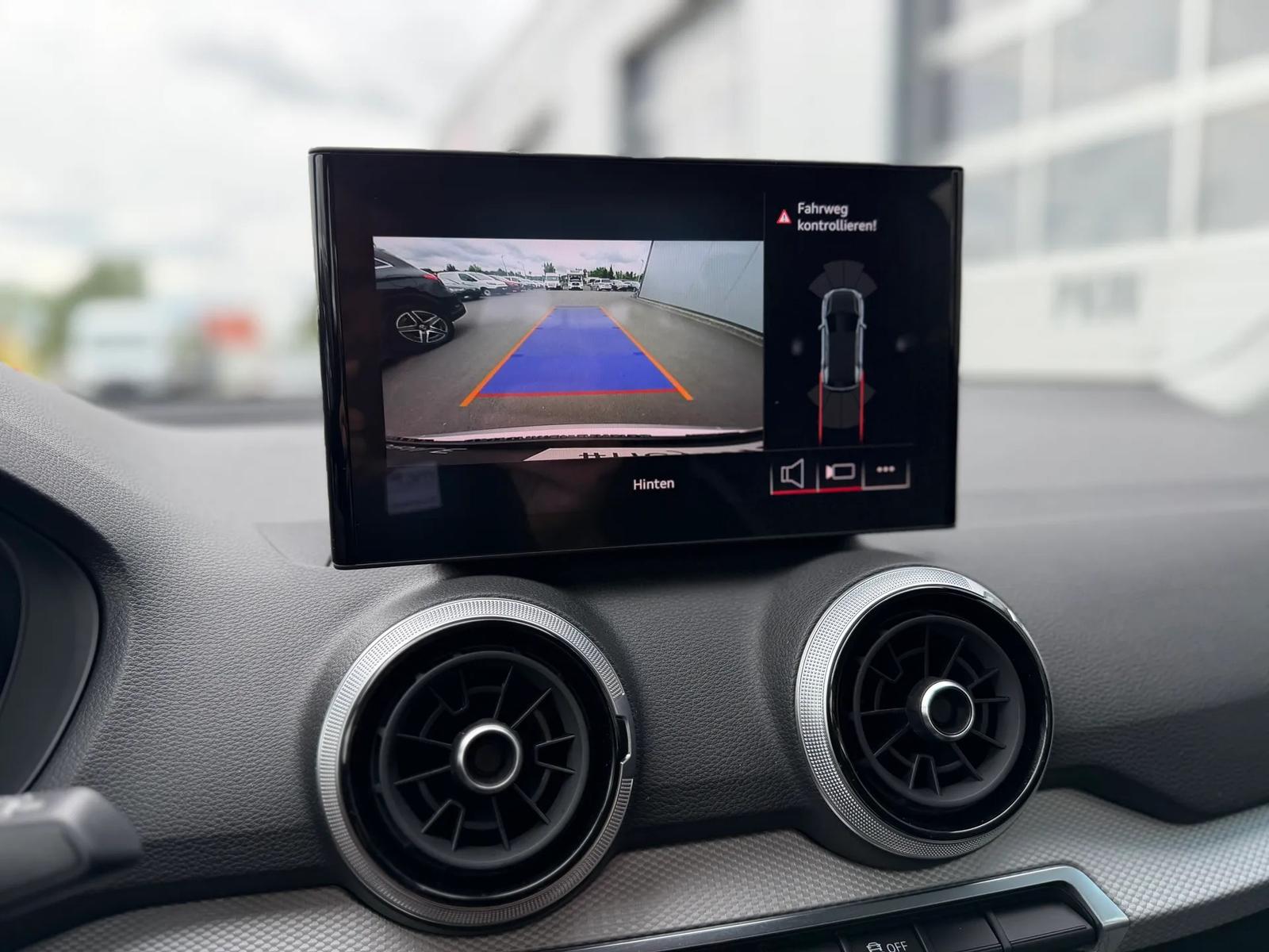 Audi Q2 35 TFSI S line, миниатюра 11