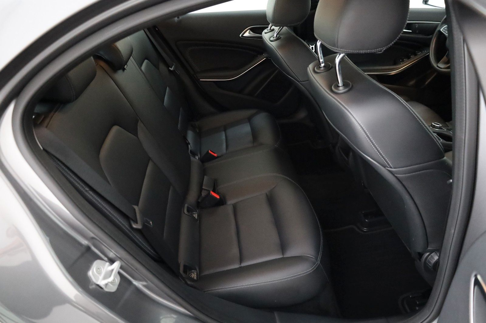 Fahrzeugabbildung Mercedes-Benz A 200d Style Leder,Navi,LED,SH,PDC,SR+WR