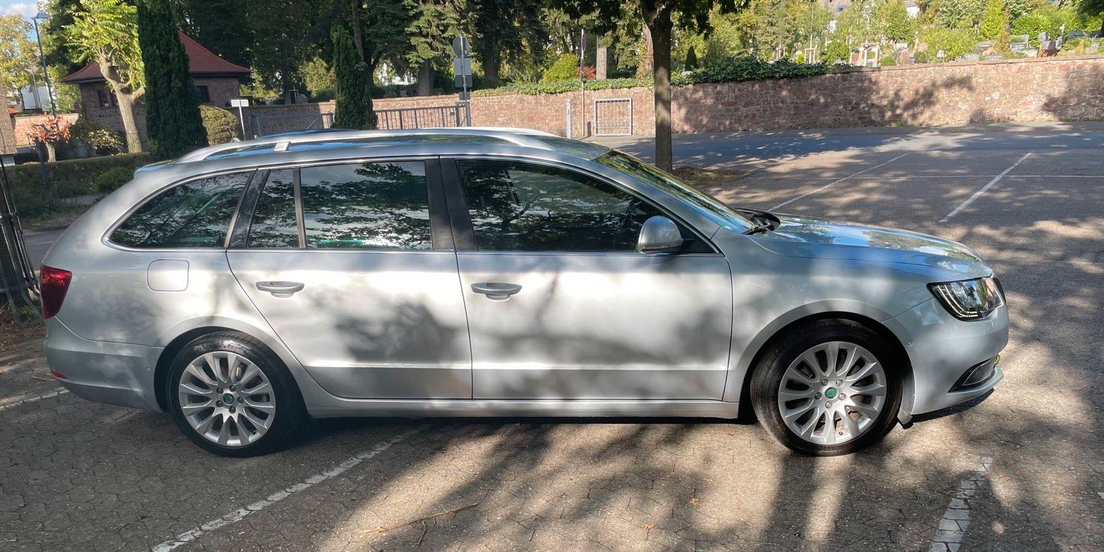 Skoda Superb 2014 — двигун 160 HP (118kW)