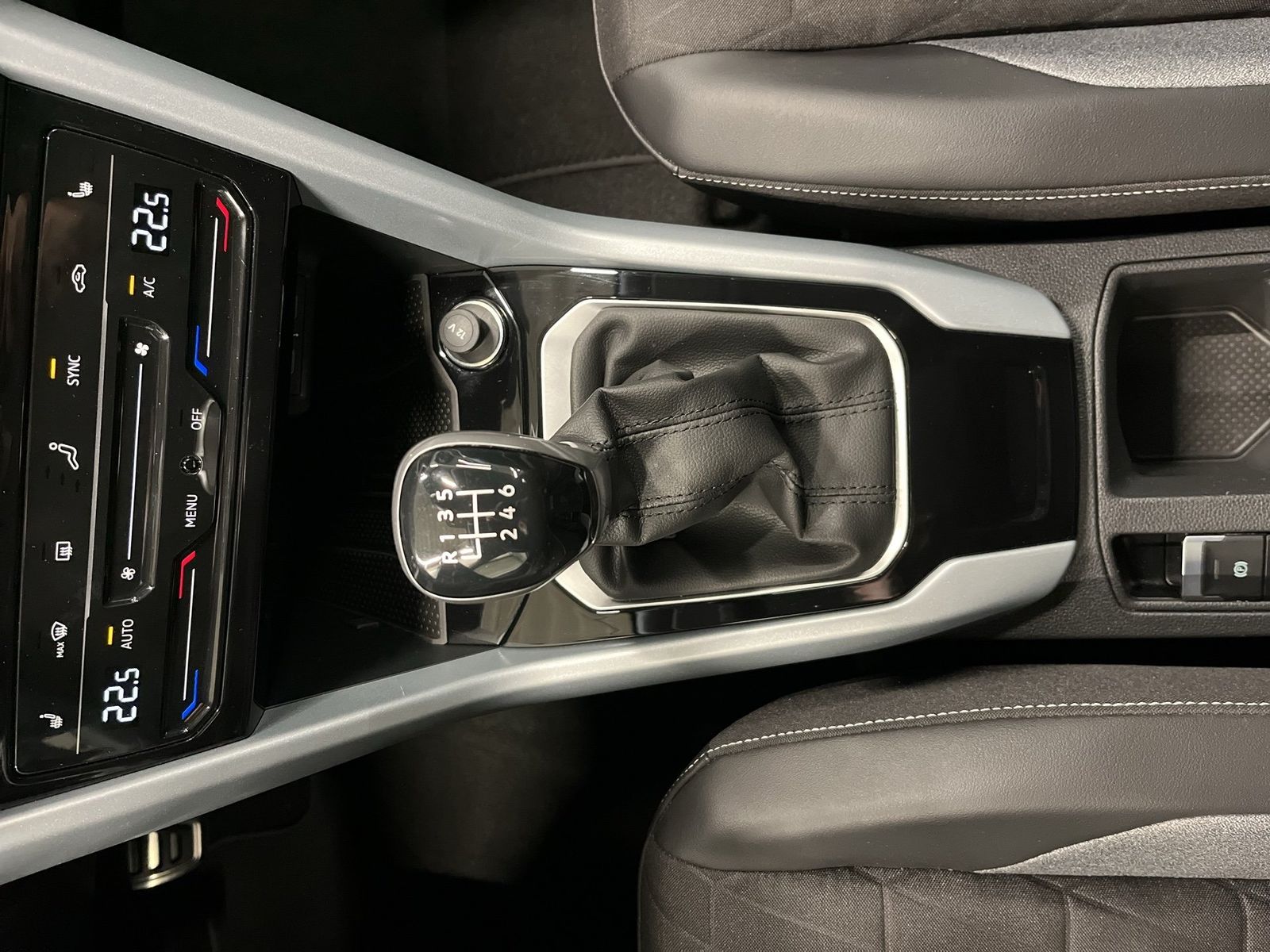 Volkswagen T-Roc - Bild 18