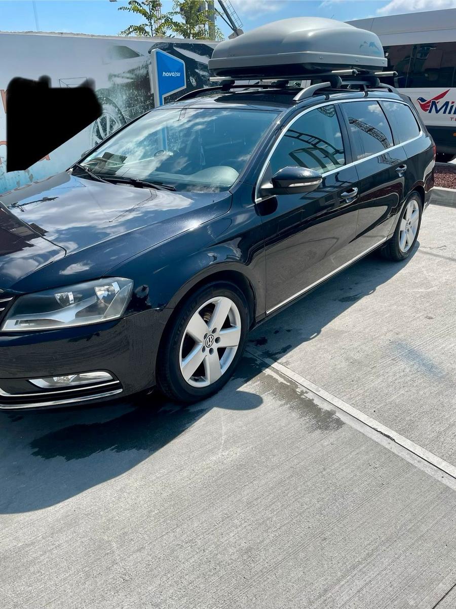 Volkswagen Passat 2014 — interior