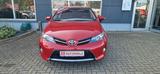 Toyota Auris Life+ - rote Toyota Auris