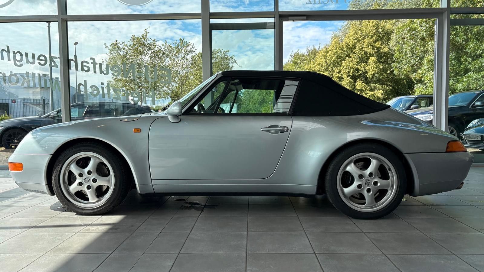 Fahrzeugabbildung Porsche 993 Carrera Cabriolet Automatik/erst 90000km