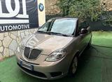 Lancia Ypsilon 1.2 69 CV Platino RATE / FINANZIA - Lancia Ypsilon Platino mit Benzin-Antrieb