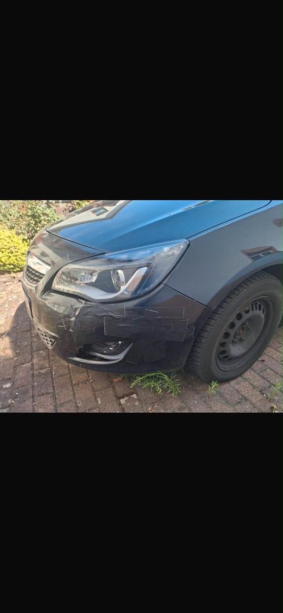 Opel Astra 2011 — двигун 125 HP (92kW)