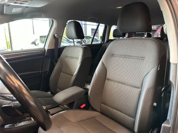 Volkswagen Golf VII Variant *Tempo*PDC*LED*Lenkradheizung*