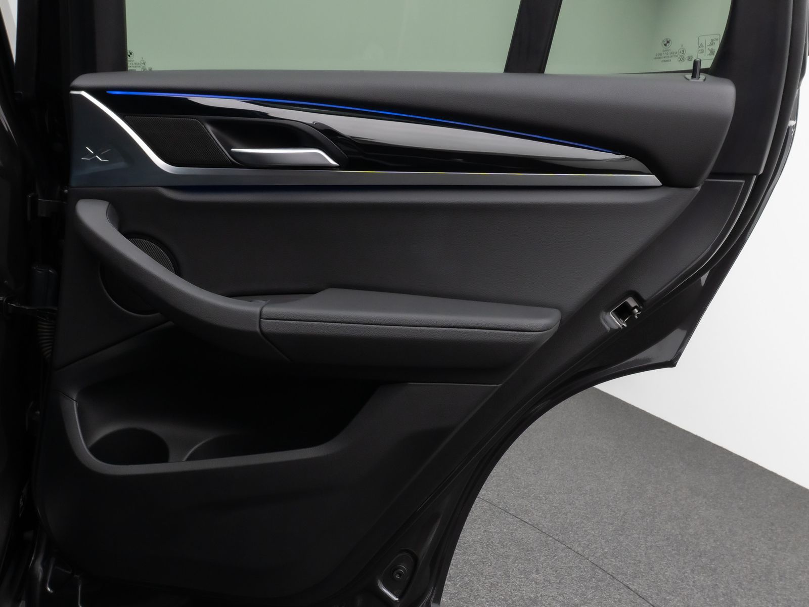 Fahrzeugabbildung BMW X3 xD20d Panor Kamera DAB HiFi Komfort Sport 19"