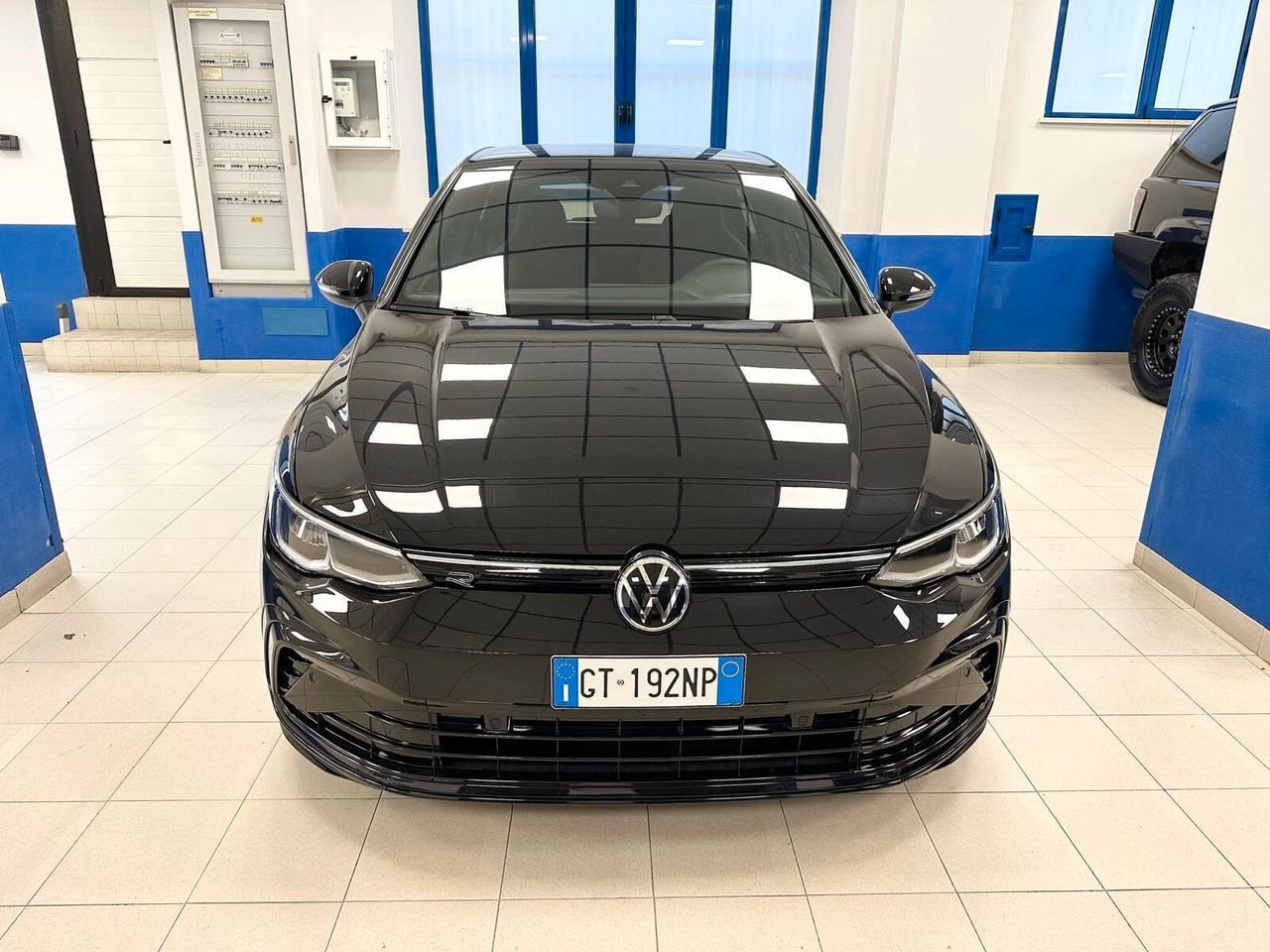 Volkswagen Golf 2.0 TDI 150 CV DSG SCR R-Line imagem 2