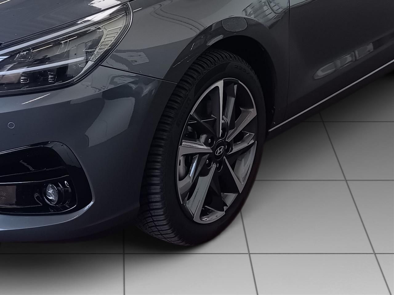 Fahrzeugabbildung Hyundai i30 1.5 T-GDI ADVANTAGE PANO*LED*SHZ*LHZ*NAVI***