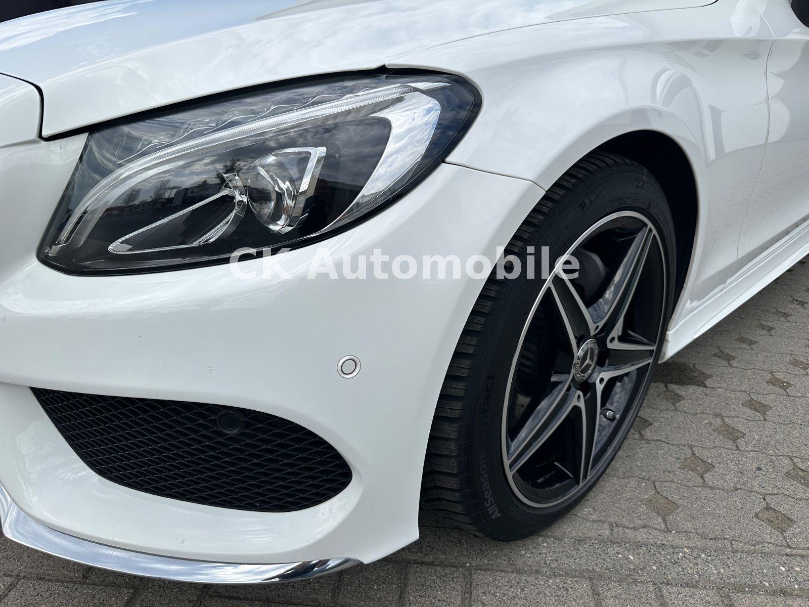 Fahrzeugabbildung Mercedes-Benz C200 Cabrio AMG-Line/Navi/ILS LED/Tempomat