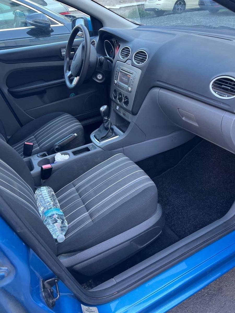 Ford Fiesta 2010 — photo 6