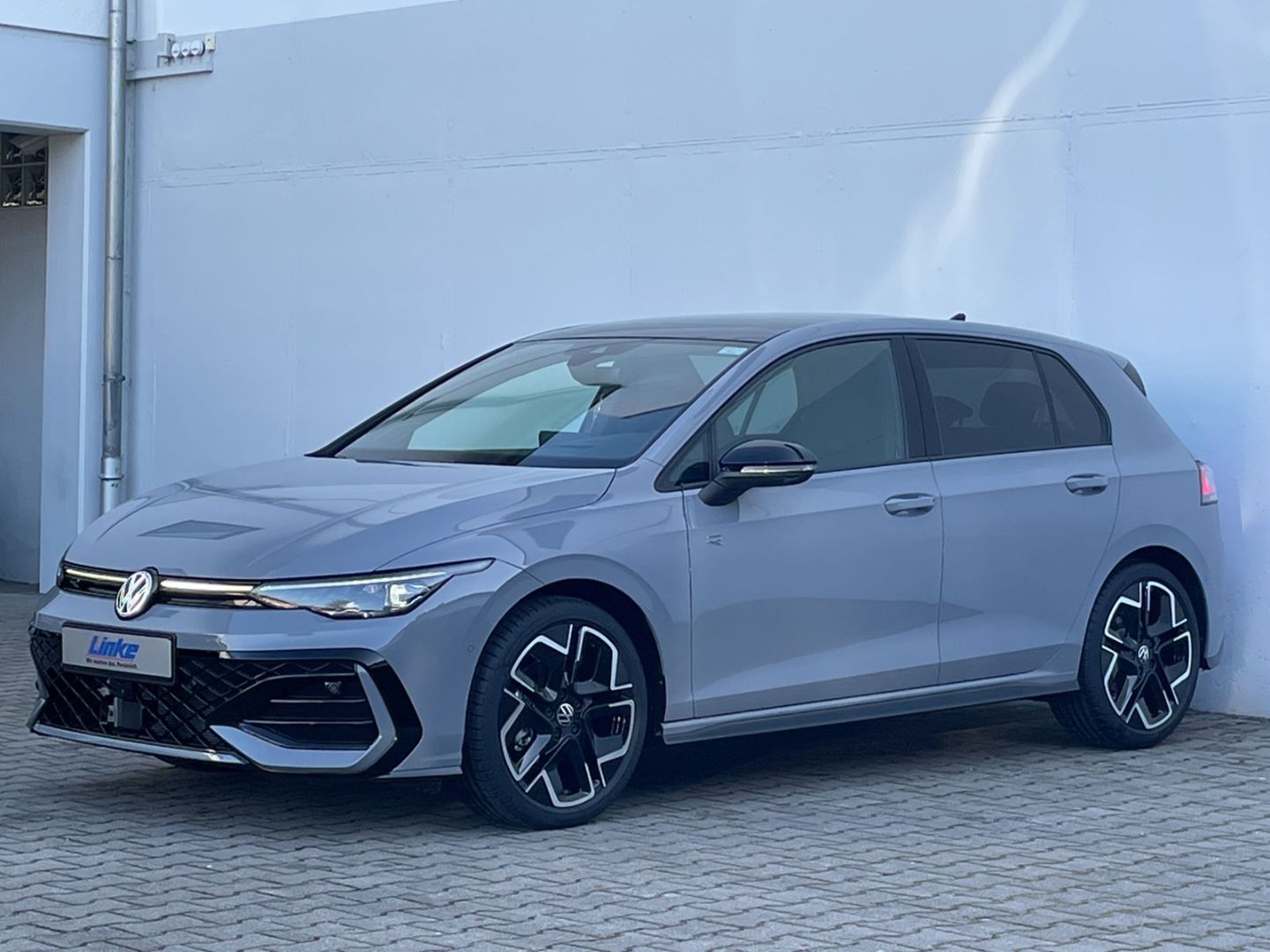 Golf VIII R-Line 2.0TDI DSG H&K/AHK/Pano/HUD/Nav