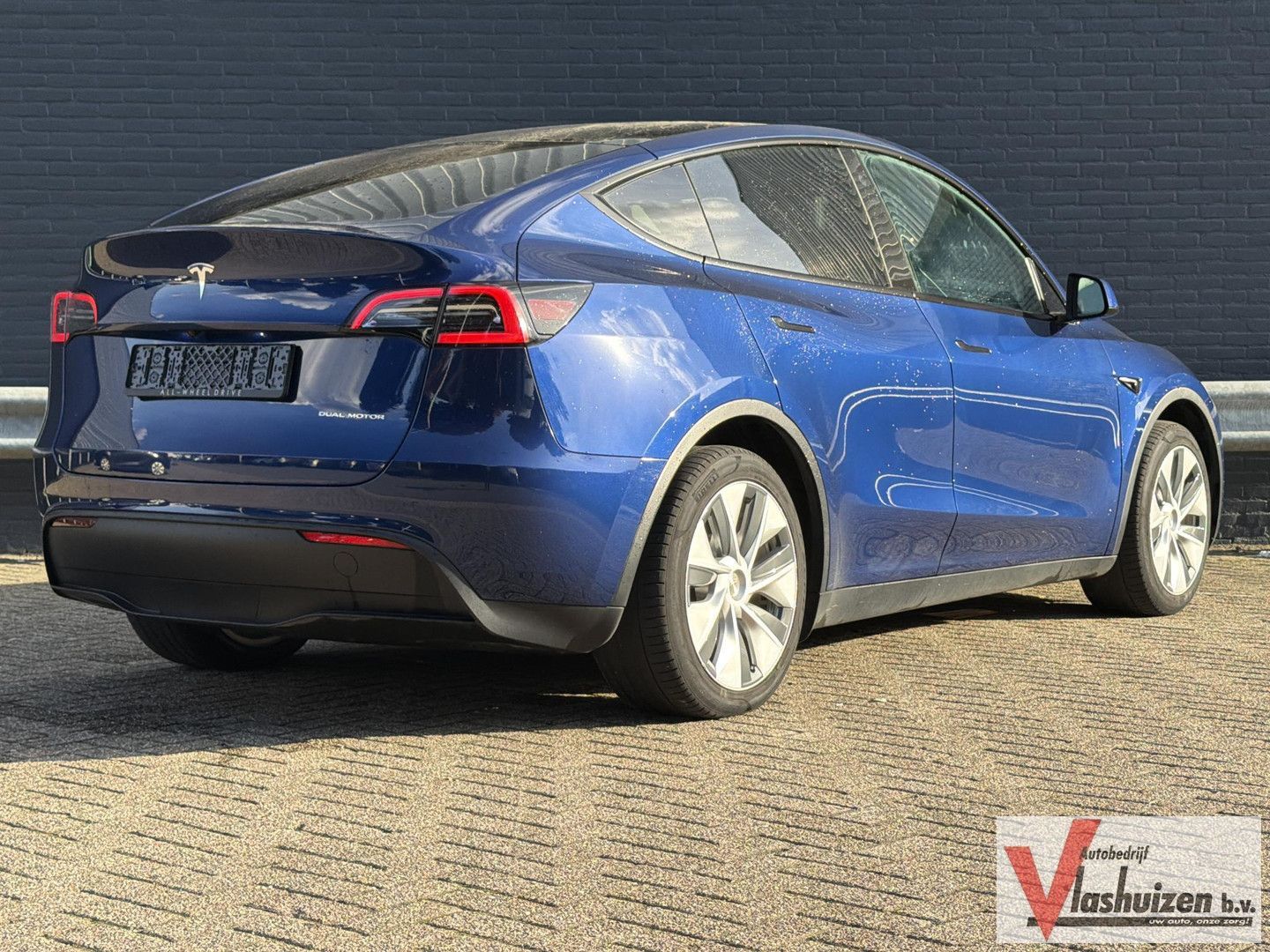 Tesla Model Y Long Range AWD 75 kWh € 23.000,- NETTO! imagem 2