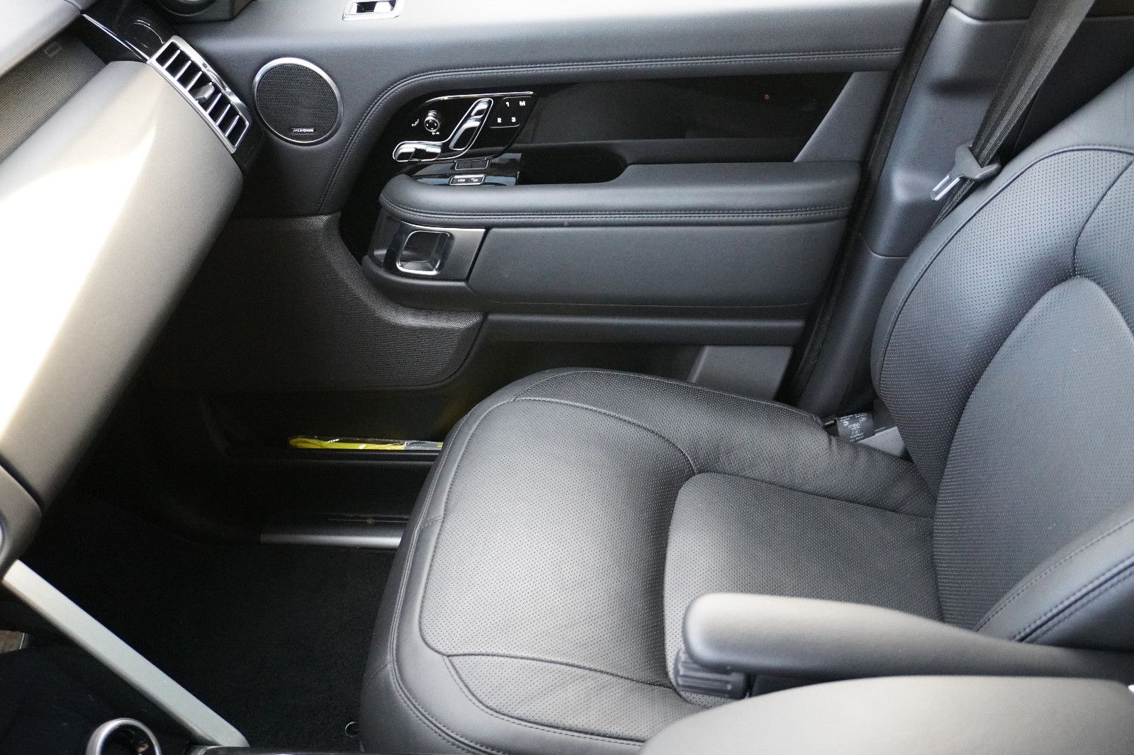 Fahrzeugabbildung Land Rover Range Rover Vogue