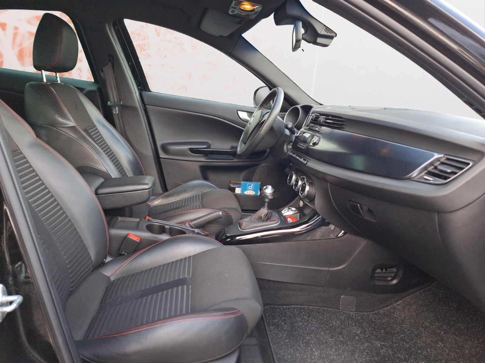 Fahrzeugabbildung Alfa Romeo Giulietta Quadrifoglio Verde