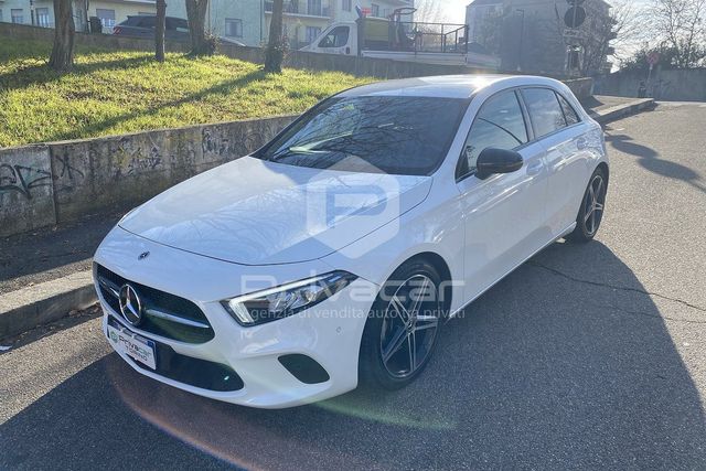 Mercedes-Benz MERCEDES A 180 d Automatic Sport