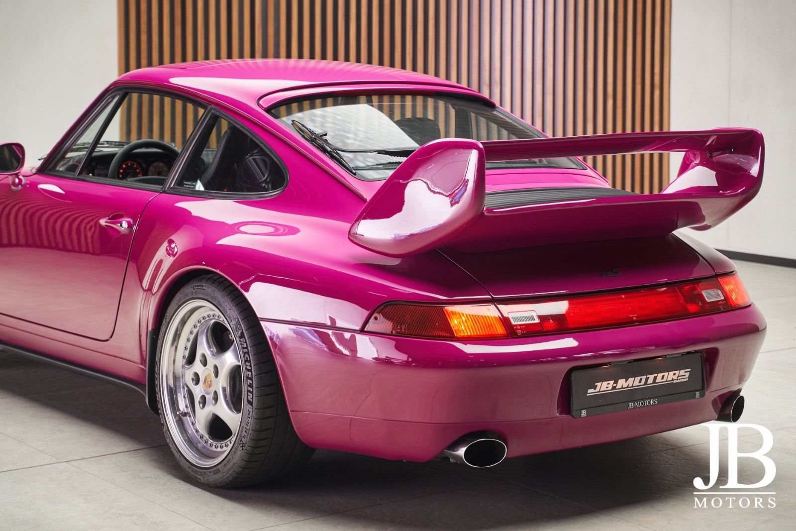 Fahrzeugabbildung Porsche 993 Carrera RS Optik Neuaufbau Recaro Carbon