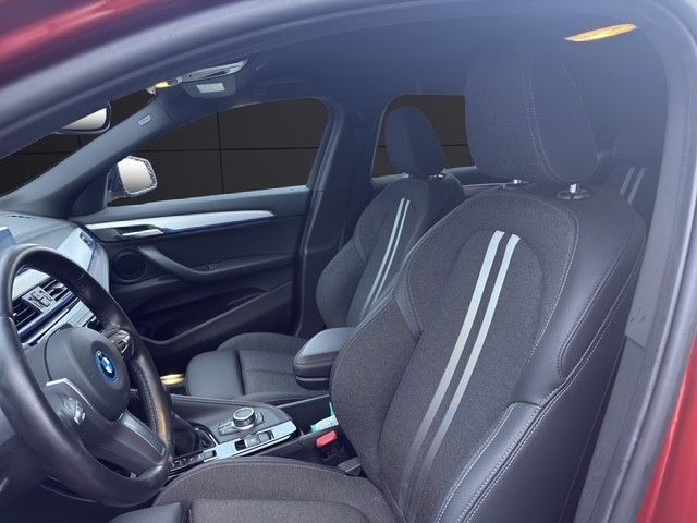 Fahrzeugabbildung BMW X2 xDrive 25 e M Sport/1.Hand/Navi/Kamera/LED