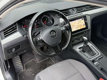 Volkswagen Passat Variant - 9