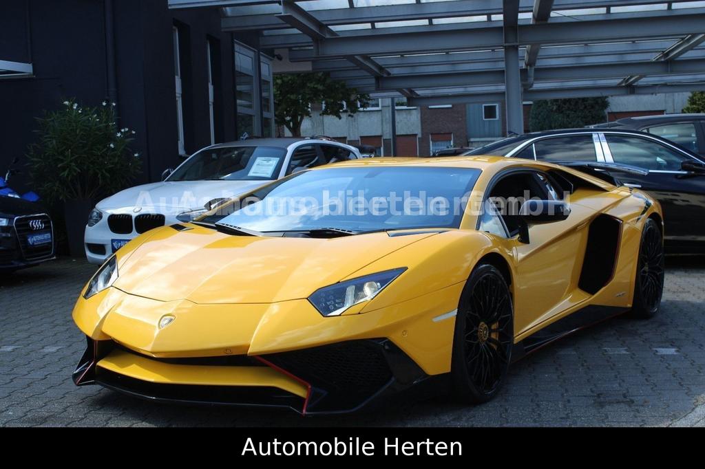 Lamborghini Aventador