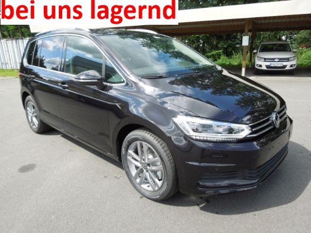 Volkswagen Touran 1.5TSI People/AHK/LED/Navi/Kamera/Sitzhei