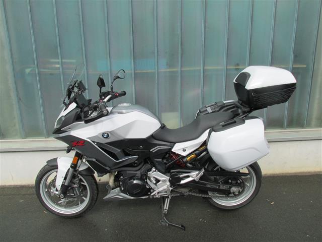 BMW F 900 XR Tiefer + 2 Pakete +Koffer + Top