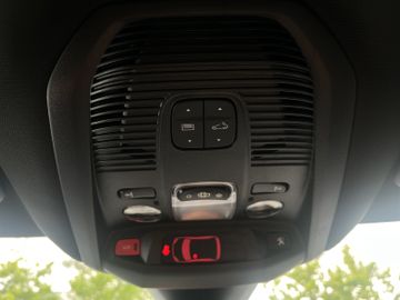 Peugeot 3008 GT PT 130 Navi+SHZ+SD+360°+LED+Leder+Memory