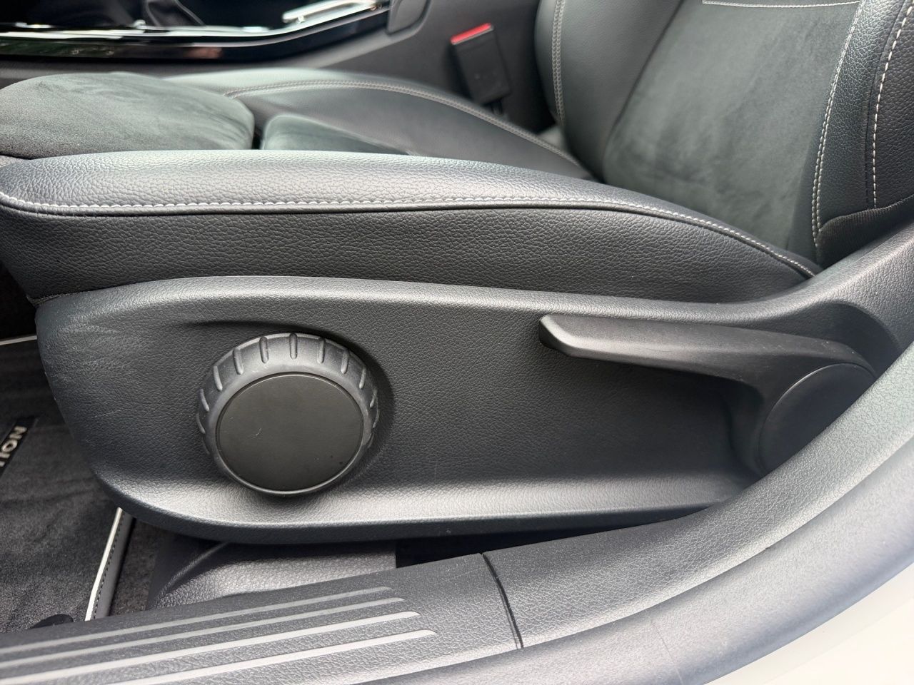 Fahrzeugabbildung Mercedes-Benz CLA 200 SB AMG+NIGHT+AMBIENTE+LED+KAMERA+