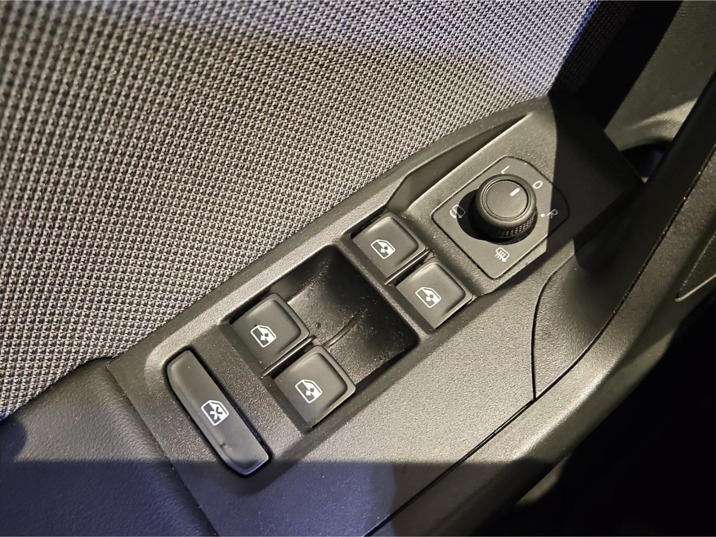 SEAT Leon Style 1.0 PDC hinten Kamerasysten SHZ, миниатюра 14